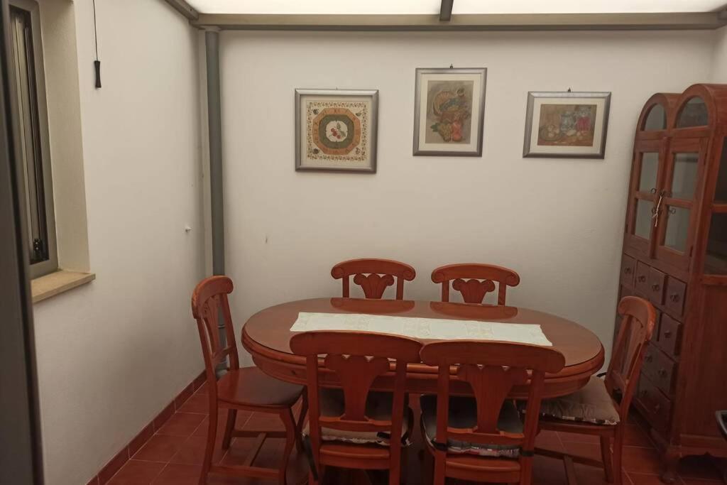 أذيخي Spacious Apartment Just Few Steps Of The Ocean In La Caleta المظهر الخارجي الصورة