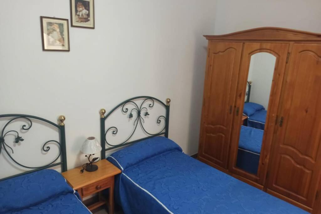 أذيخي Spacious Apartment Just Few Steps Of The Ocean In La Caleta المظهر الخارجي الصورة