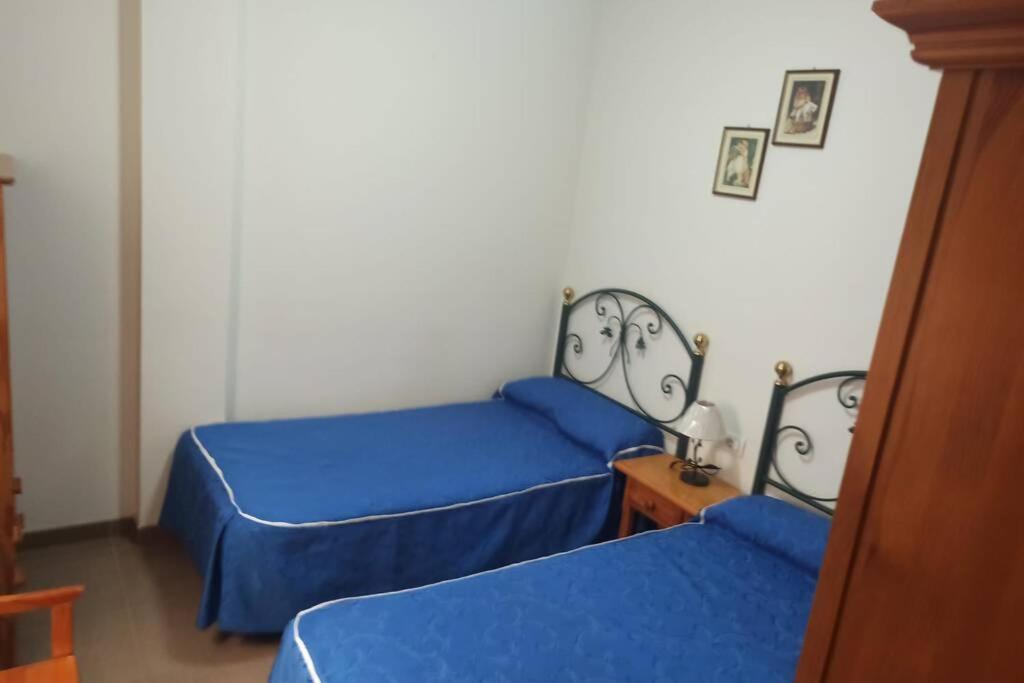 أذيخي Spacious Apartment Just Few Steps Of The Ocean In La Caleta المظهر الخارجي الصورة