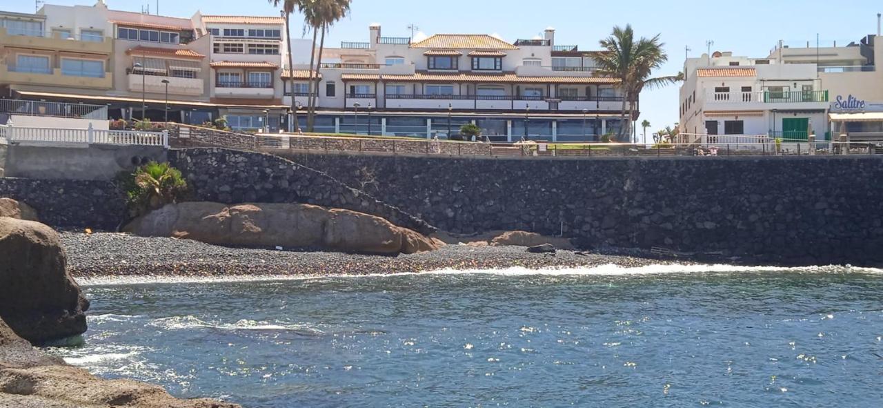 أذيخي Spacious Apartment Just Few Steps Of The Ocean In La Caleta المظهر الخارجي الصورة